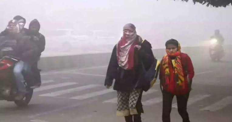 राजधानी दिल्ली में ठंड से लोगों का हाल हुआ बेहाल,4 डिग्री तक पहुंचा तापमान 1 IMG 20240117 WA0009 1