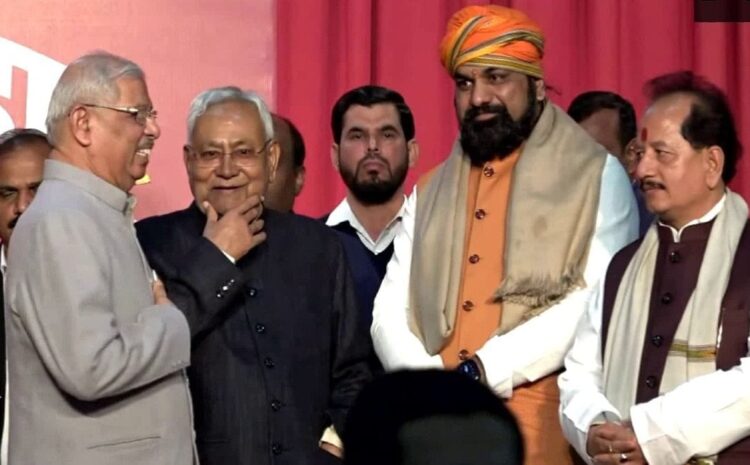  नीतीश कुमार आज साबित करेंगे अपना बहुमत,जदयू और भाजपा के सभी विधायक पहुंच चुके है पटना