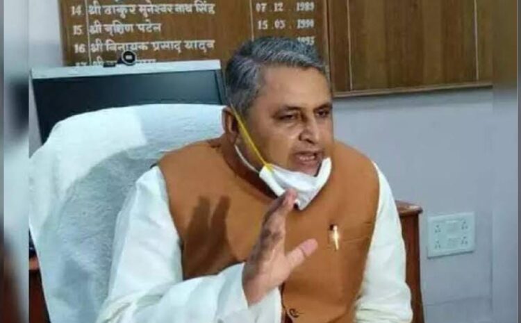 नियोजित शिक्षकों के प्रदर्शन पर बोले शिक्षा मंत्री,विरोध प्रदर्शन करने से नहीं होने वाला है कुछ