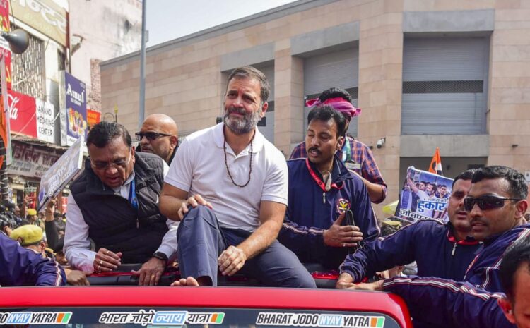 राहुल गांधी आज अमेठी में करेंगे रोड शो,स्मृति ईरानी और राहुल गांधी का होगा आमना-सामना!