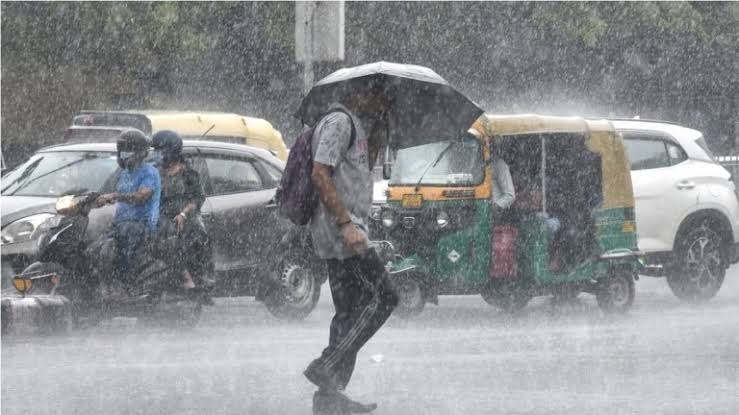  बिहार समेत देश के 7 राज्यों में आंधी के साथ आज होगी भारी बारिश,मौसम विभाग ने लोगों को दी चेतावनी