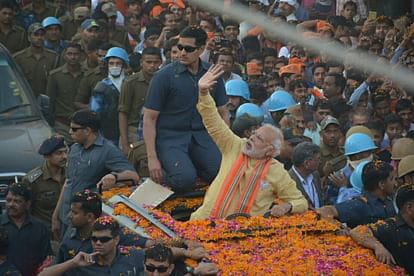 वाराणसी लोकसभा सीट से उम्मीदवार बनाए जाने के बाद आज काशी में सबसे बड़ा रोड शो करेंगे पीएम मोदी,28 KM तक होगी पुष्पवर्षा