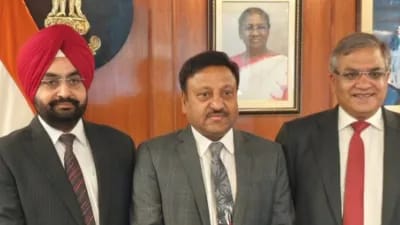कल दोपहर 3 बजे चुनाव आयोग करेगा प्रेस कॉन्फ्रेंस,लोकसभा चुनाव के तारीखों का होगा ऐलान