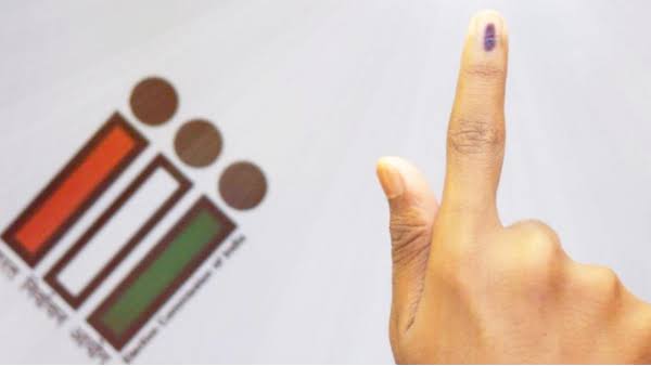 लोकसभा चुनाव के पहले चरण की वोटिंग के लिए नामांकन का आज है आखिरी दिन,19 अप्रैल को होना है वोटिंग