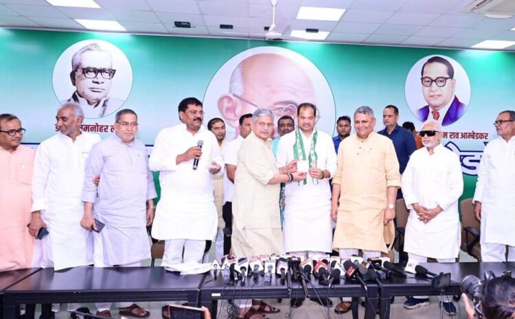 राजद छोड़ने के बाद जदयू में आज शामिल हुए पूर्व सांसद बुलो मंडल,कहा-आरजेडी में काम करने वालों की नहीं है पूछ