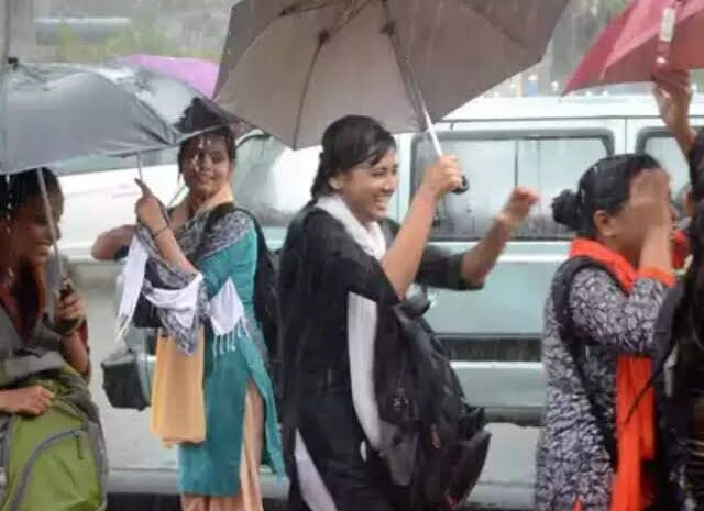 दो दिनों तक बिहार में होने वाली है झमाझम बारिश,बिहार के सभी जिलों में वज्रपात और आंधी तूफान की चेतावनी हुई जारी