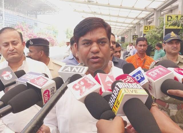 हिंदुओं की जनसंख्या कम होने के सवाल पर भड़क गए मुकेश सहनी,कहा-परिवार जितना छोटा होगा उतना सुखी होगा