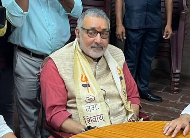 कांग्रेस नेता मणिशंकर अय्यर के बयान पर भड़के केंद्रीय मंत्री गिरिराज सिंह,पाकिस्तान की भाषा बोल रहे है मणिशंकर अय्यर और राहुल गांधी