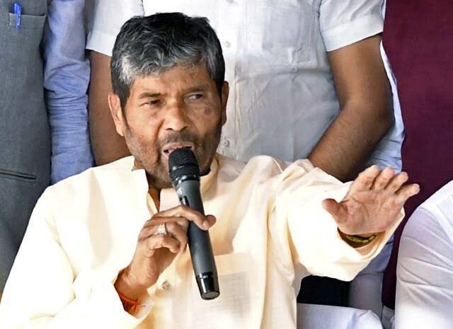 अपने भतीजे चिराग का चुनाव प्रचार करेंगे पशुपति पारस,आमंत्रण का कर रहे हैं इंतजार