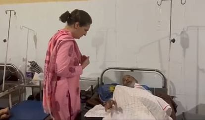 रायबरेली में राहुल गांधी की रैली में घायल हुए बुजुर्ग से मिलने अस्पताल पहुंचीं प्रियंका गांधी,मिलकर जाना हालचाल