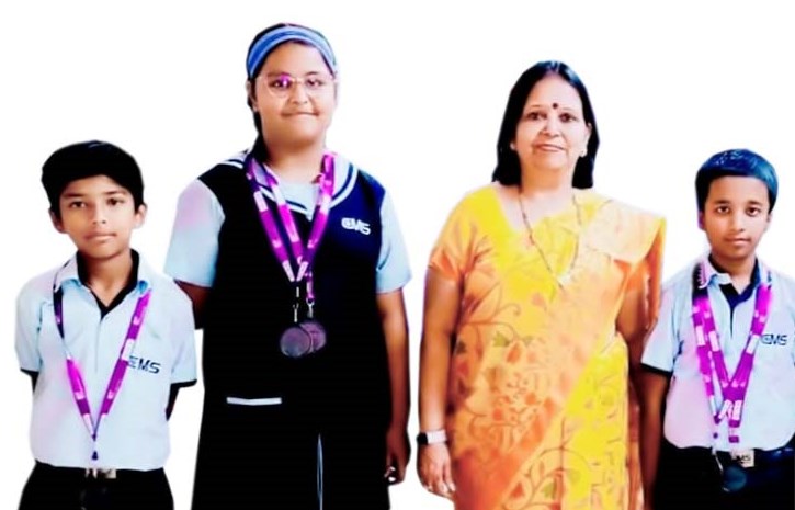 इण्टरनेशनल बेन्चमार्क टेस्ट में सी.एम.एस. छात्र सार्टिफिकेट ऑफ हाई डिस्टिंक्शन से सम्मानित
