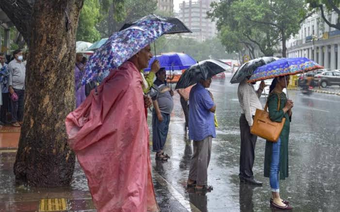 बिहार समेत 10 राज्यों में लगातार होगी झमाझम बारिश,भीषण गर्मी से अब लोगों को मिलने वाली है राहत
