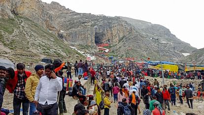  अब तक 1.60 लाख से अधिक श्रद्धालुओं ने किए बाबा बर्फानी के दर्शन,29 जून को शुरू हुई थी यात्रा
