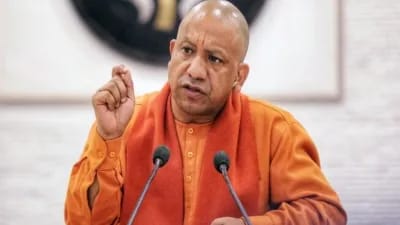 18 अगस्त की रात्रि से 19 अगस्त की रात्रि तक बसों में महिलाएं कर सकेंगी फ्री में यात्रा,रक्षाबंधन पर योगी सरकार का बड़ा तोहफा 1 1000367599