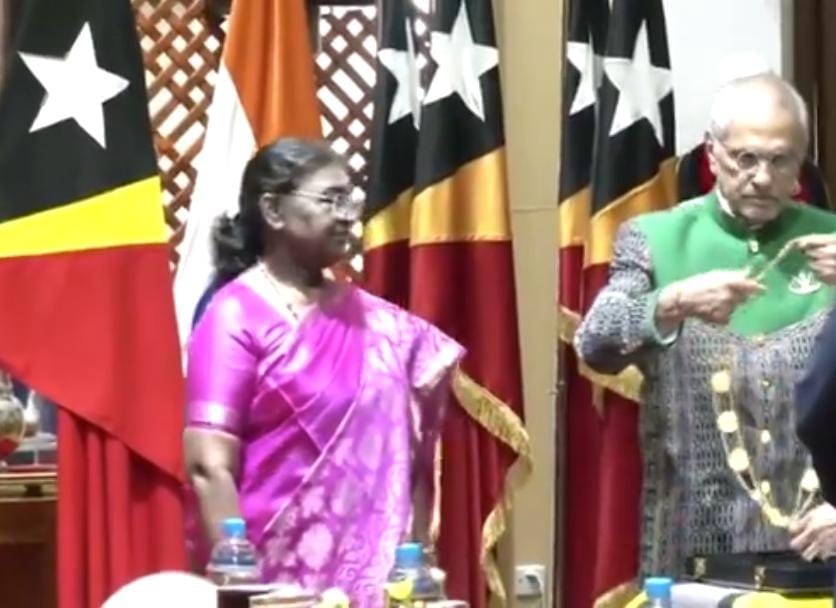 तिमोर-लेस्ते के राष्ट्रपति ने अपने देश के सर्वोच्च नागरिक पुरस्कार से द्रौपदी मुर्मू को किया सम्मानित 1 1000368077