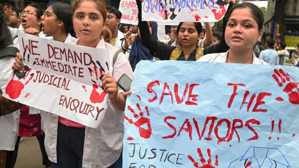 कोलकाता डॉक्टर मामले में आज फिर से सुप्रीम कोर्ट में होगी सुनवाई,CBI पेश करेगी स्टेटस रिपोर्ट 1 1000375707 2