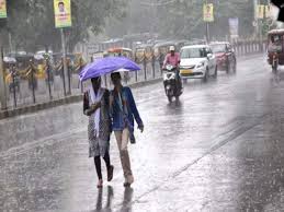 बिहार के 10 जिलों में भारी बारिश का अलर्ट हुआ जारी,किसानों को किया गया सावधान 1 1000376535