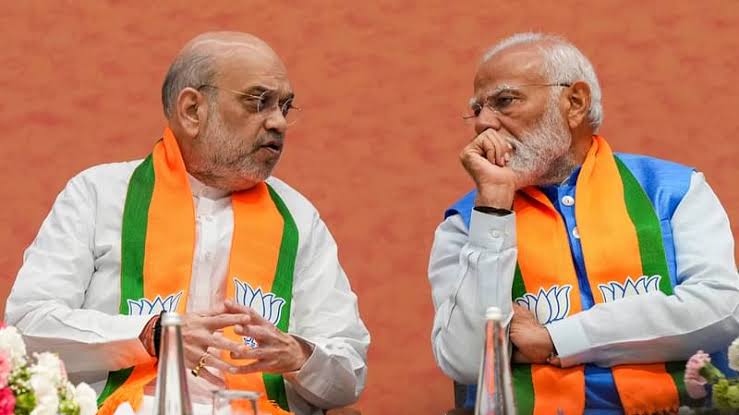 कांग्रेस नेता पवन खेड़ा ने अमित शाह से पूछा सवाल-क्या गठबंधन करने पर पढ़ा था पीडीपी का घोषणापत्र? 1 1000376997