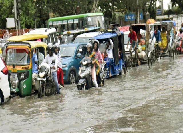 बिहार के इन जिलों में होगी भारी बारिश और वज्रपात,ऑरेंज अलर्ट हुआ जारी