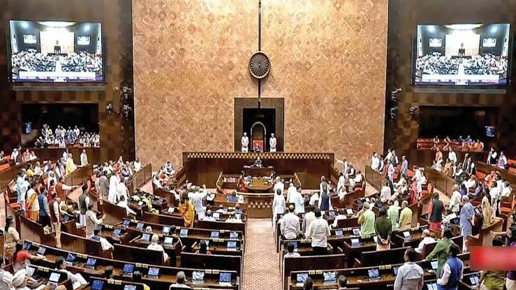  सरकार पेश करेगी दो बिल,वक्फ बोर्ड में किया जाएगा सुधार
