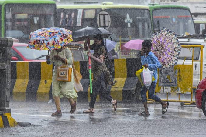 बिहार में भारी बारिश की चेतावनी हुई जारी,कई जिलों में वज्रपात के साथ होगी मेघगर्जन