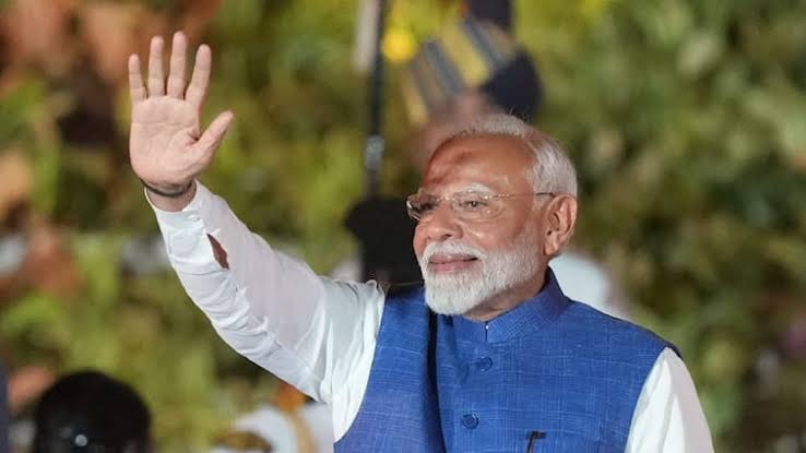 PM मोदी देने जा रहे है किसानों को बड़ा गिफ्ट,केंद्र सरकार ने तैयार किया रोडमैप