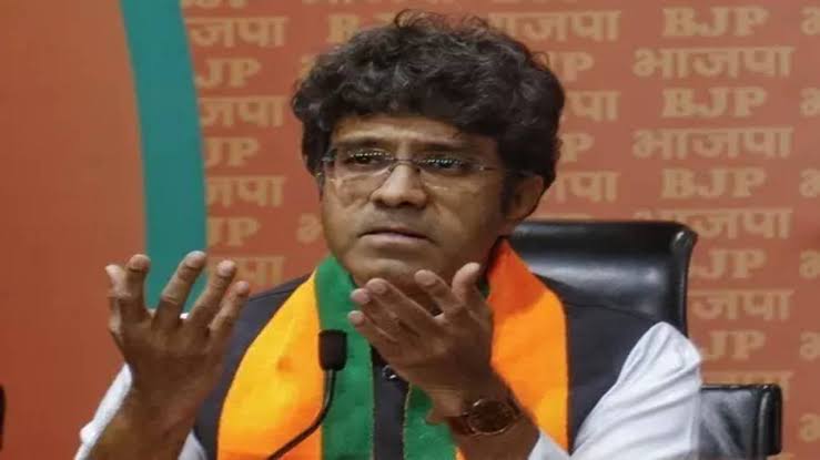 कारण बताओ नोटिस का बदला लेने के लिए SEBI को बनाया गया निशाना,हिंडनबर्ग के रिपोर्ट पर भाजपा ने उठाया सवाल