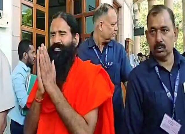 बाबा रामदेव और आचार्य बालकृष्ण को सुप्रीम कोर्ट से मिली बड़ी राहत,अवमानना के खिलाफ चल रहे मामले को किया बंद