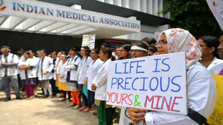 इंडियन मेडिकल एसोसिएशन के अध्यक्ष ने सरकार से की बड़ी मांग,डॉक्टरों की सुरक्षा के लिए बने कानून