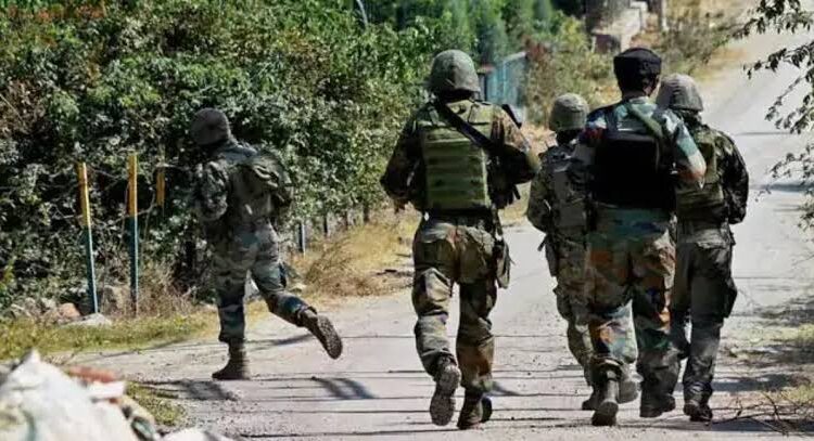 सुरक्षाकर्मियों ने तलाशी अभियान को किया तेज,डोडा में एम-4 राइफल और 3 बैग हुआ बरामद