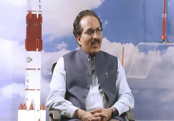 अंतरिक्ष दिवस के अवसर पर इसरो प्रमुख ने की प्रधानमंत्री की तारीफ,पीएम मोदी न सिर्फ नीतियां बनाते हैं बल्कि उन्हें लागू भी करते हैं