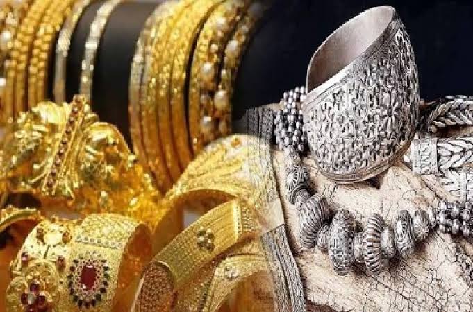 सोना और चांदी के दामों में आई बड़ी गिरावट,जानिए क्या है आज की नई रेट?
