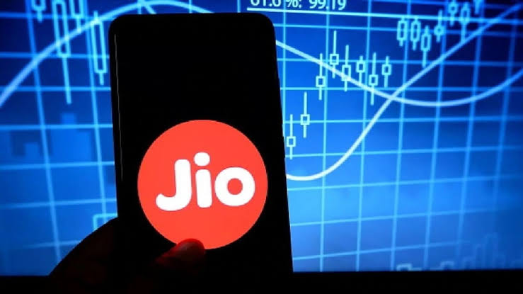 300 रुपये तक महंगे हुए जियो के ये दो प्लान्स,उपभोक्ता पर मुकेश अंबानी ने दी फिर से बड़ी लोड