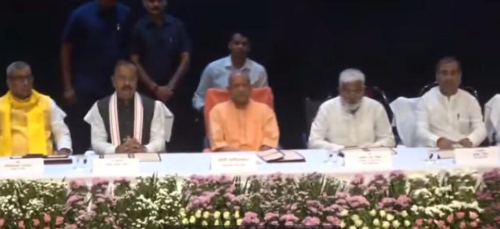 टीपू भी सुल्तान बनने का सपना देख रहे हैं,सीएम योगी ने अखिलेश के बयान पर किया पलटवार 1 1000384422