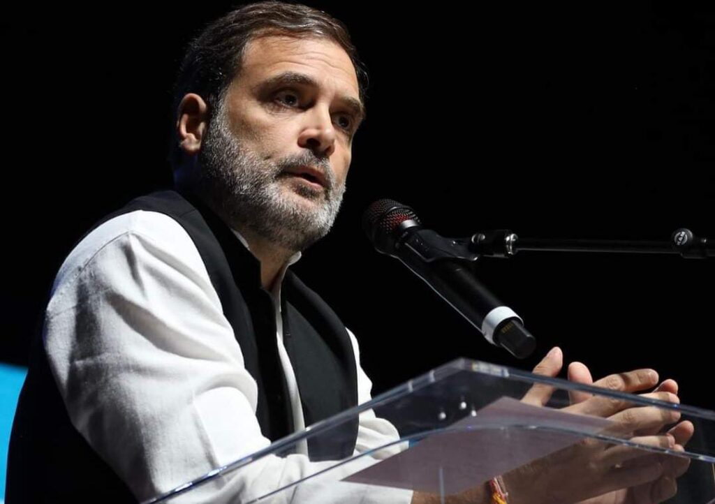 लगता है कि राहुल गांधी चीन के पैसों पर ही पल रहे हैं,केंद्रीय मंत्री गिरिराज सिंह ने राहुल के बयान पर किया पलटवार 1 1000388483