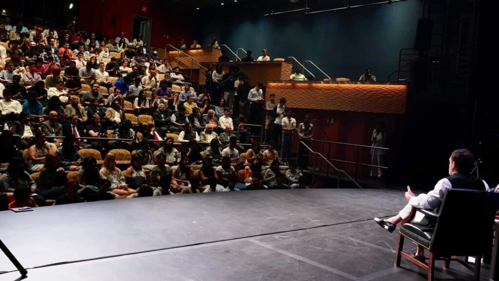 सिखों पर बयान देकर घिर गए हैं राहुल गांधी,उल्टा पड़ गया दांव? 1 1000389920