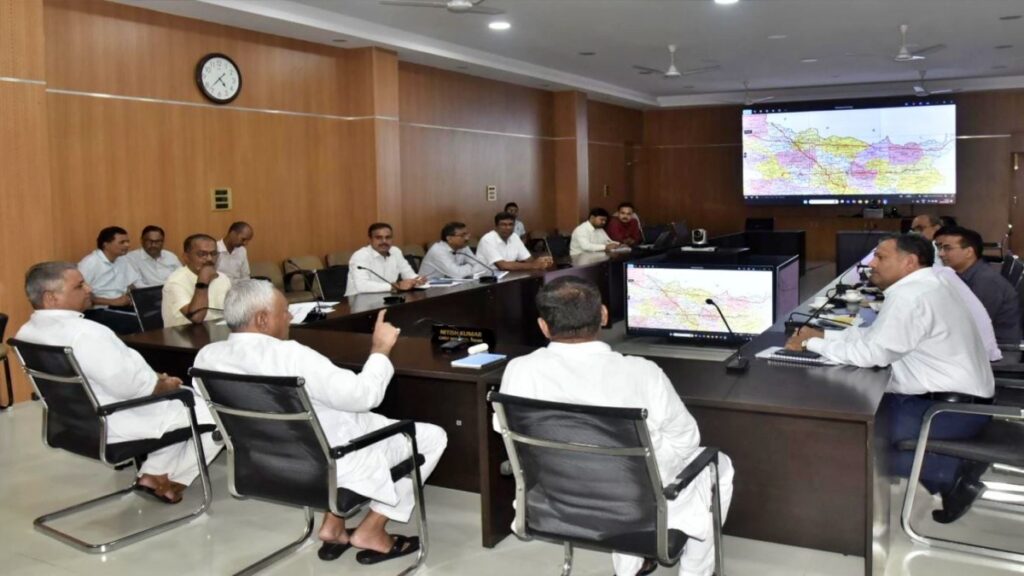 बिहार में एनडीए सब कुछ नहीं चल रहा है ठीक ठाक,कुछ तो गड़बड़ है! 1 1000394970