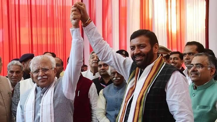  कांग्रेस नेताओं में शुरू हुई खींचतान,हरियाणा चुनाव में बीजेपी उठाएगी पूरी फायदा