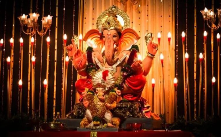  पूरे देशभर में धूमधाम से मनाया जा रहा है गणेश चतुर्थी,सिद्धिविनायक मंदिर में आज हुई भव्य आरती