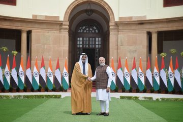 हैदराबाद हाउस में अबू धाबी के क्राउन प्रिंस का गर्मजोशी से पीएम मोदी ने किया स्वागत,कई मुद्दों पर बैठक में हुई चर्चा