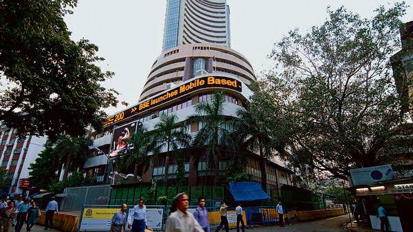  शेयर बाजार में आज दिखा बड़ी उछाल,हरे निशान में हुआ बंद