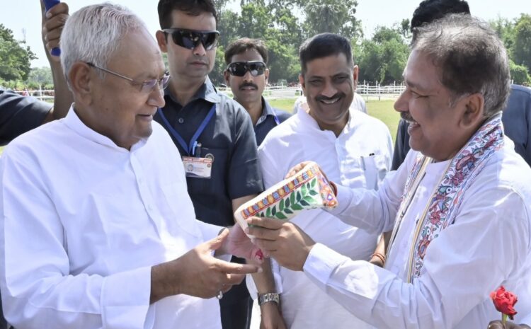  चुनाव में जमीन सर्वे को विपक्ष बनाएगी बड़ा मुद्दा,नीतीश सरकार को सताने लगा डर!