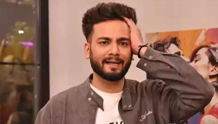 यू-ट्यूबर एल्विश यादव की निकल गई हीरोगिरी,ईडी ने की बड़ी कार्रवाई