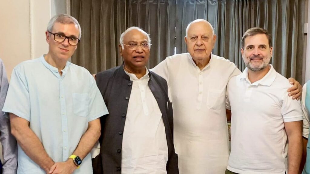 जम्मू कश्मीर में कांग्रेस एनसी गठबंधन बना सकती है सरकार!रुझानों में चल रही है सबसे आगे 1 1000405524