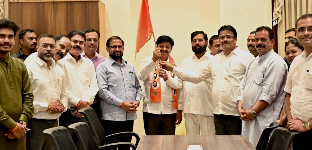 मुख्यमंत्री एकनाथ शिंदे आज दाखिल करेंगे अपना नामांकन,शिवसैनिक प्रदर्शन करेंगे शक्ति प्रदर्शन 1 1000415802