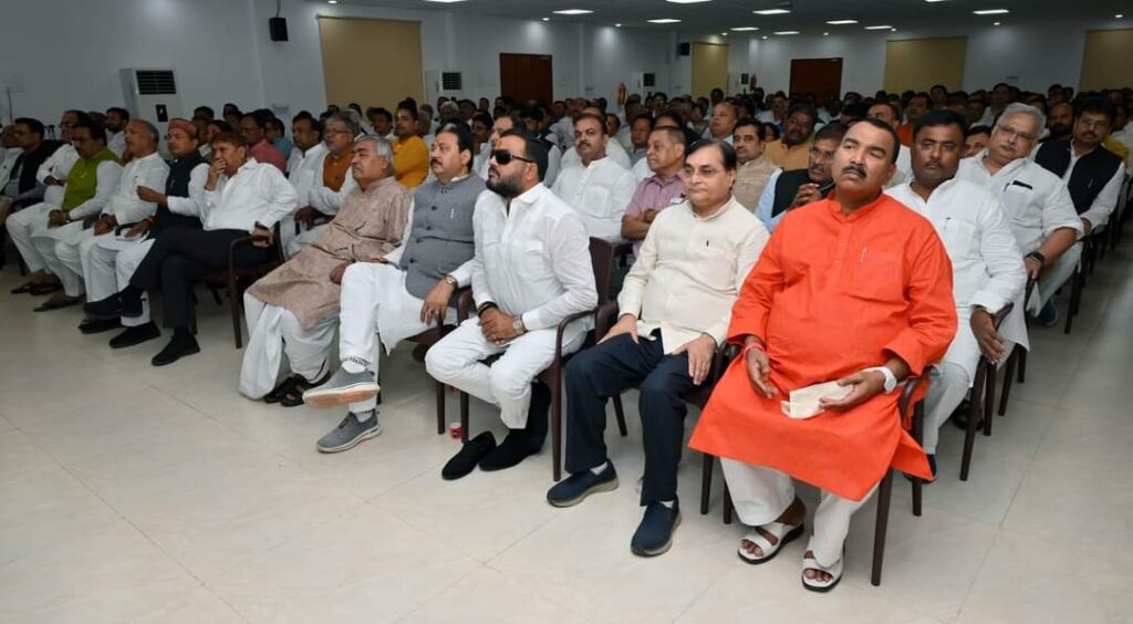 2025 चुनाव की तैयारी में जुटी NDA,नीतीश ने दिया जीत का मंत्र 1 1000415904