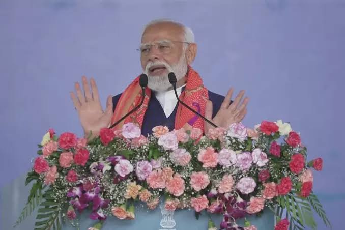 गुजरात दौरे पर जा रहे हैं पीएम मोदी,दिवाली पर गुजरात की जनता को देंगे अरबों की सौगात 1 1000416404