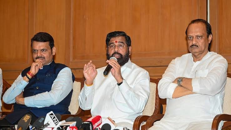  महाराष्ट्र में बीजेपी से नाराज है शिंदे गुट!आज दिल्ली में होने वाली है बड़ी बैठक