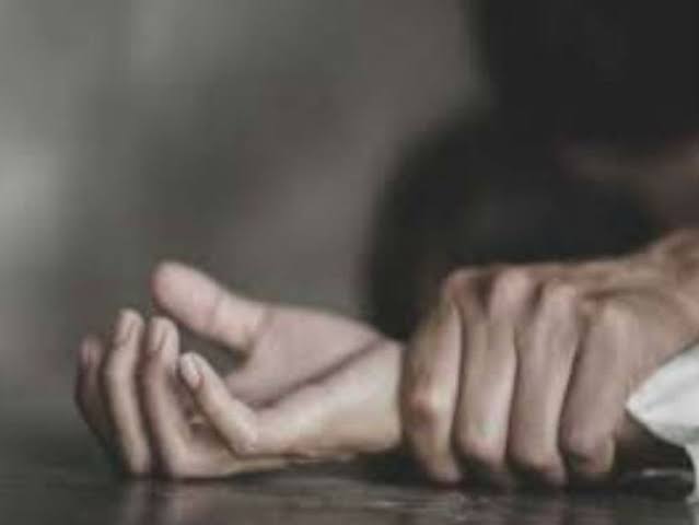 आगरा मामले में छानबीन के बाद सामने आई लड़कियों की सच्चाई,पहले संबंध बनाए फिर मांगने लगी पैसे 1 1000418146