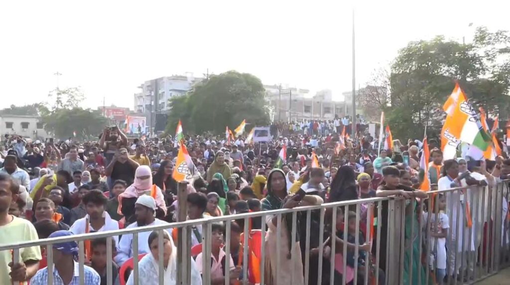 राहुल गांधी ने बीजेपी सरकार को दी चैलेंज,कहा-जातिगत जनगणना को पास करके दिखाएंगे 1 1000424644